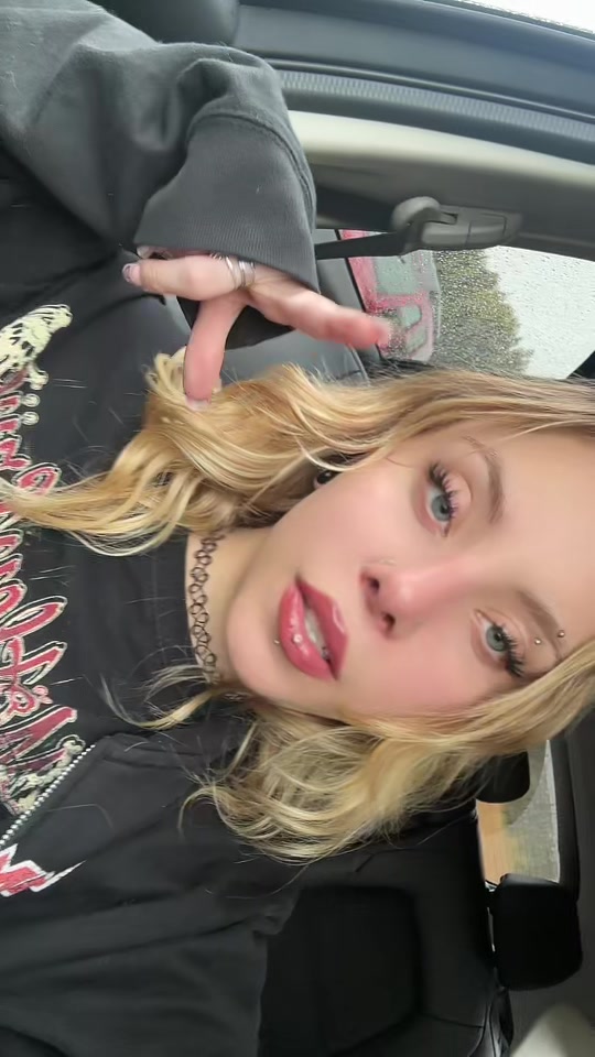 @Kate 🖤🗡️