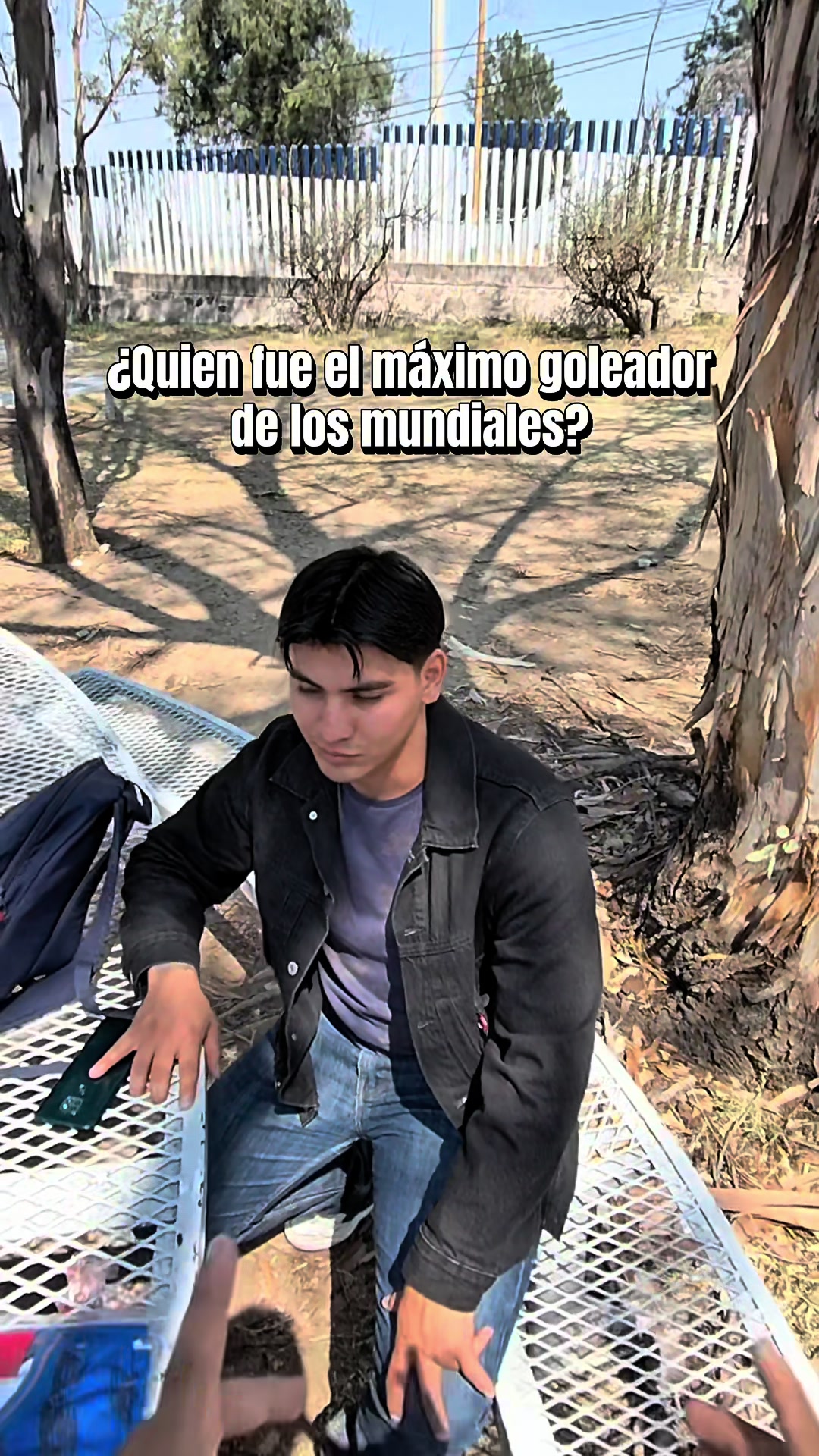 @ElMaxwell