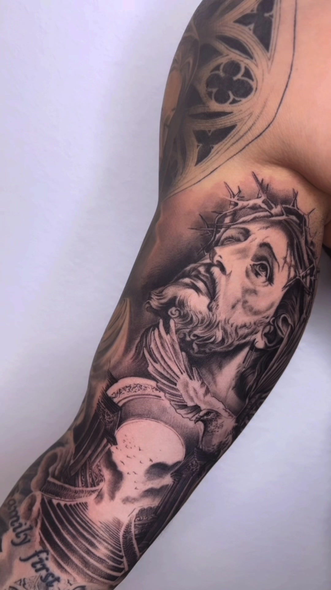 @𝐍𝐎𝐀𝐇