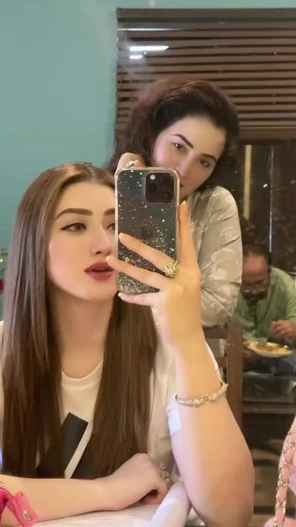 @mominaiqbal664