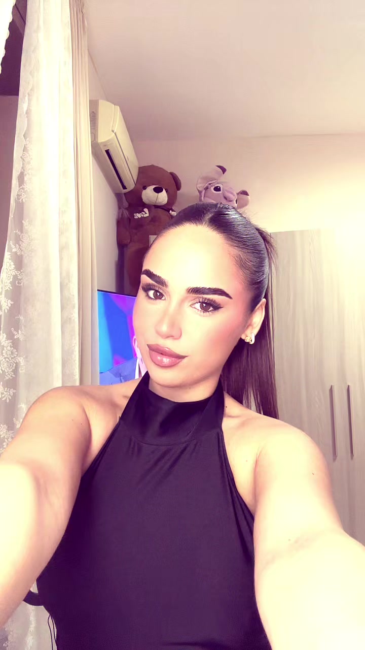 @alessyavitale