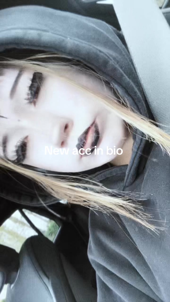 @𝕱𝖆𝖑𝖑𝖊𝖓 𝕬𝖓𝖌𝖊𝖑🐾🐾