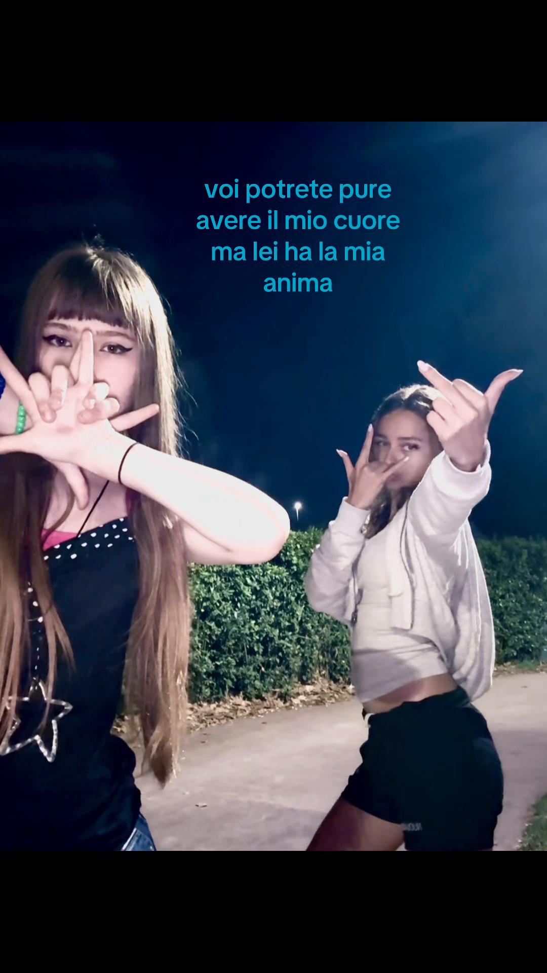 @🪽𝓚𝓻𝓲𝓼 🪽