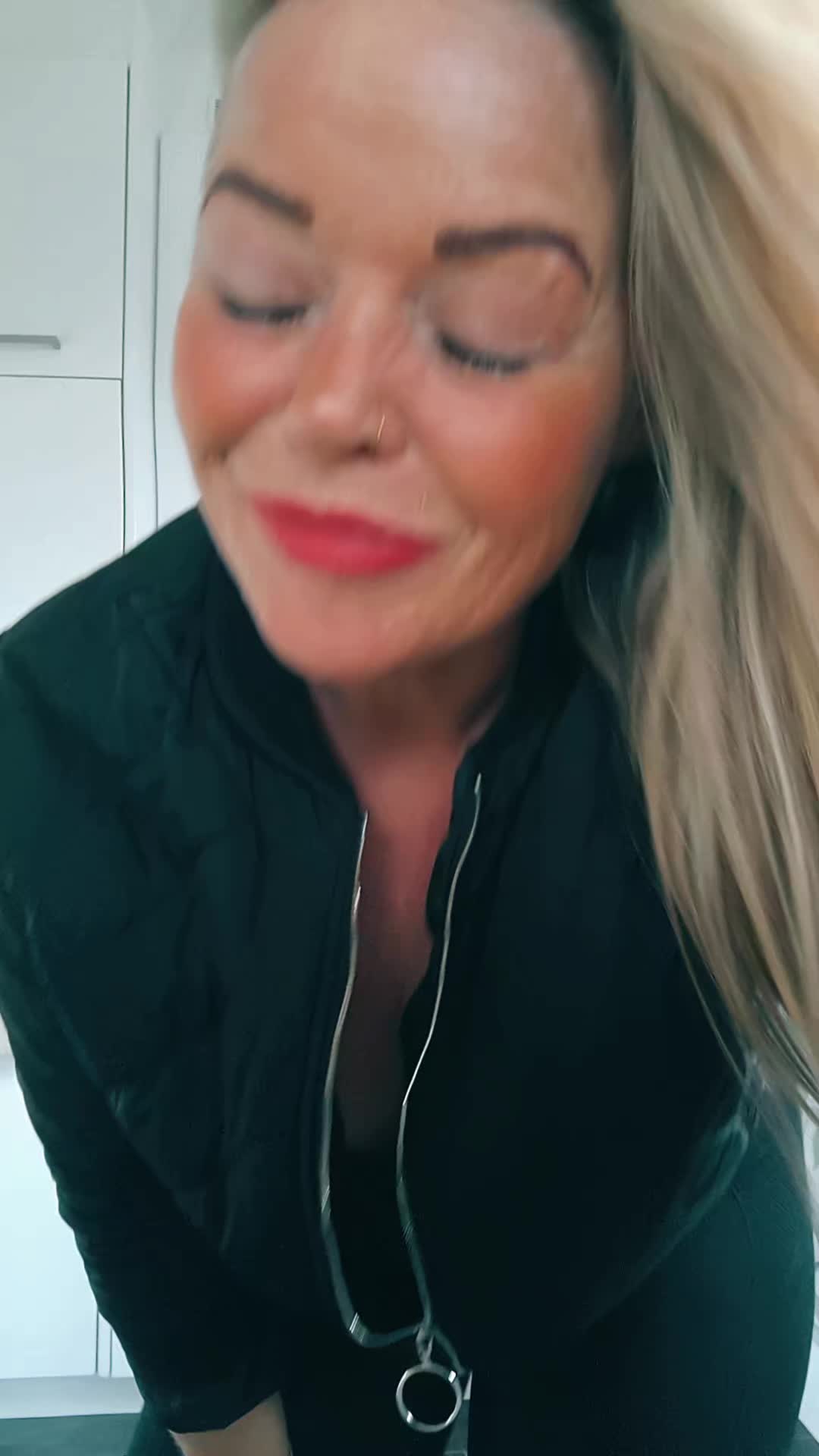 @🎶🇩🇪Janine 🇩🇪🎧