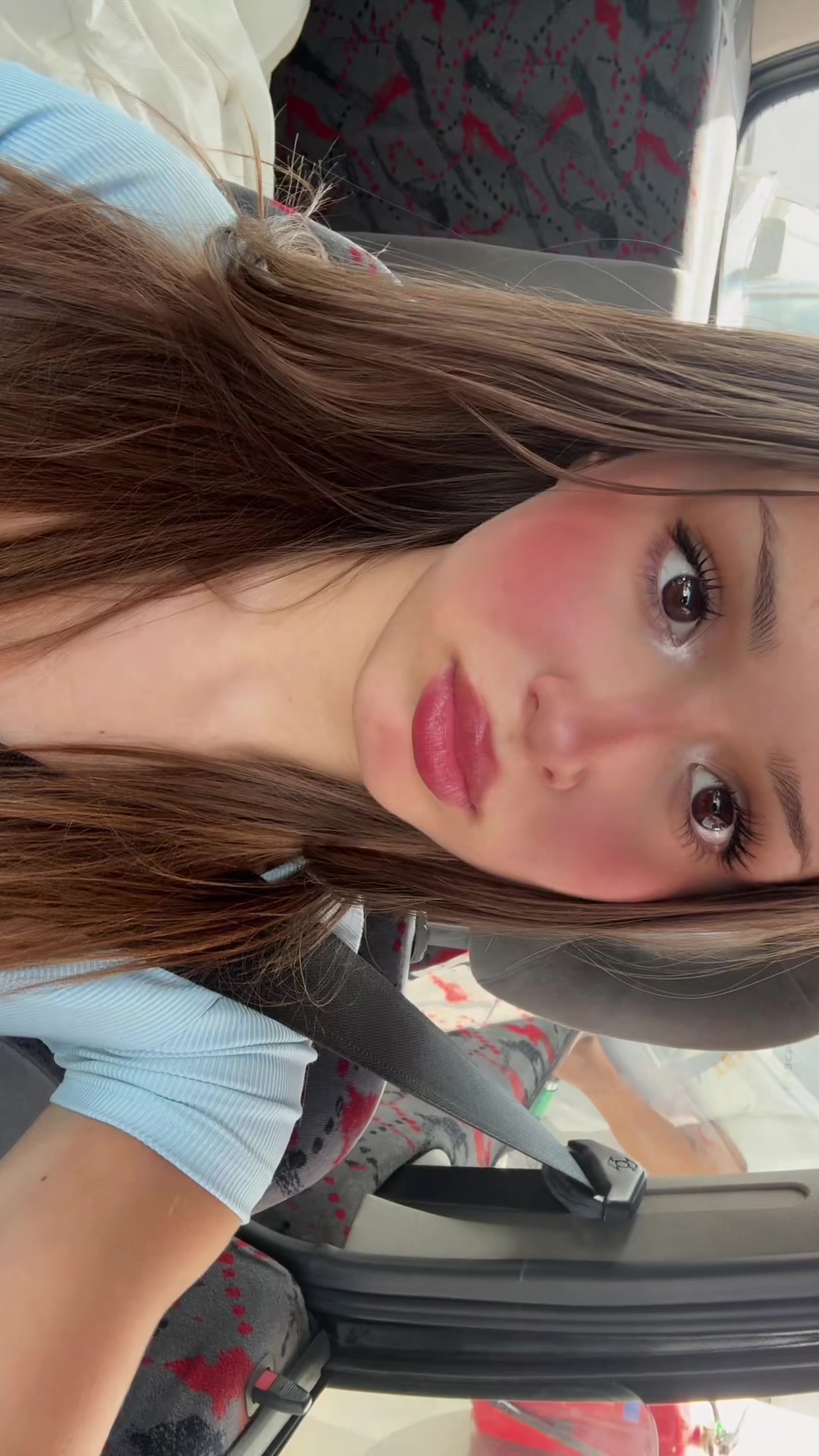 @<3