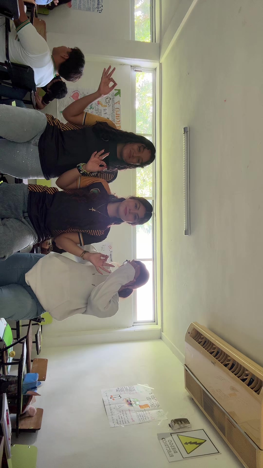 @karlitaa ☻