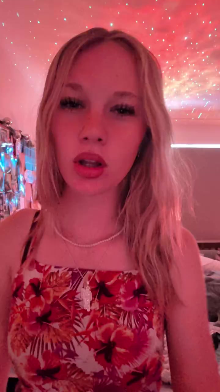 @ellaa📸