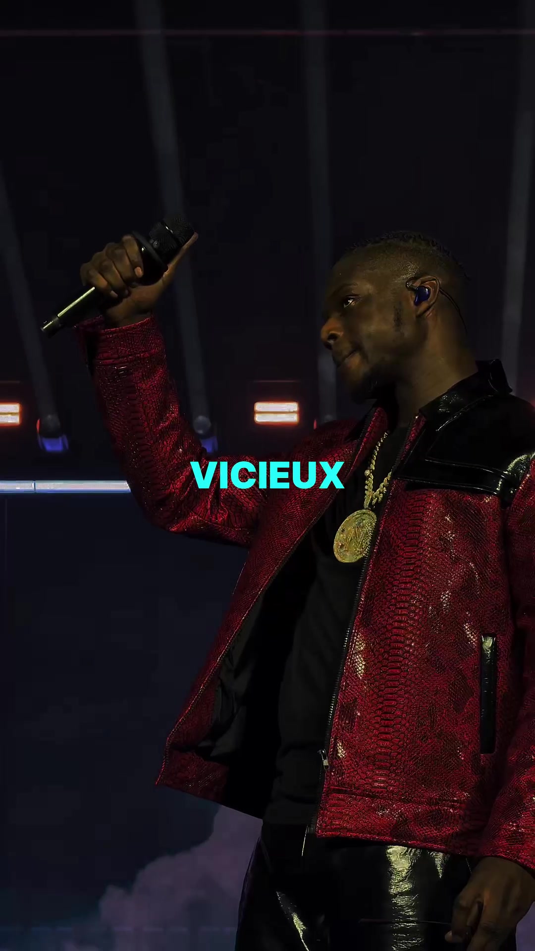 @🎧