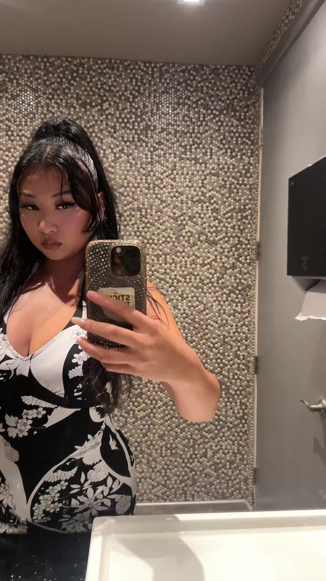 @kat 🖤