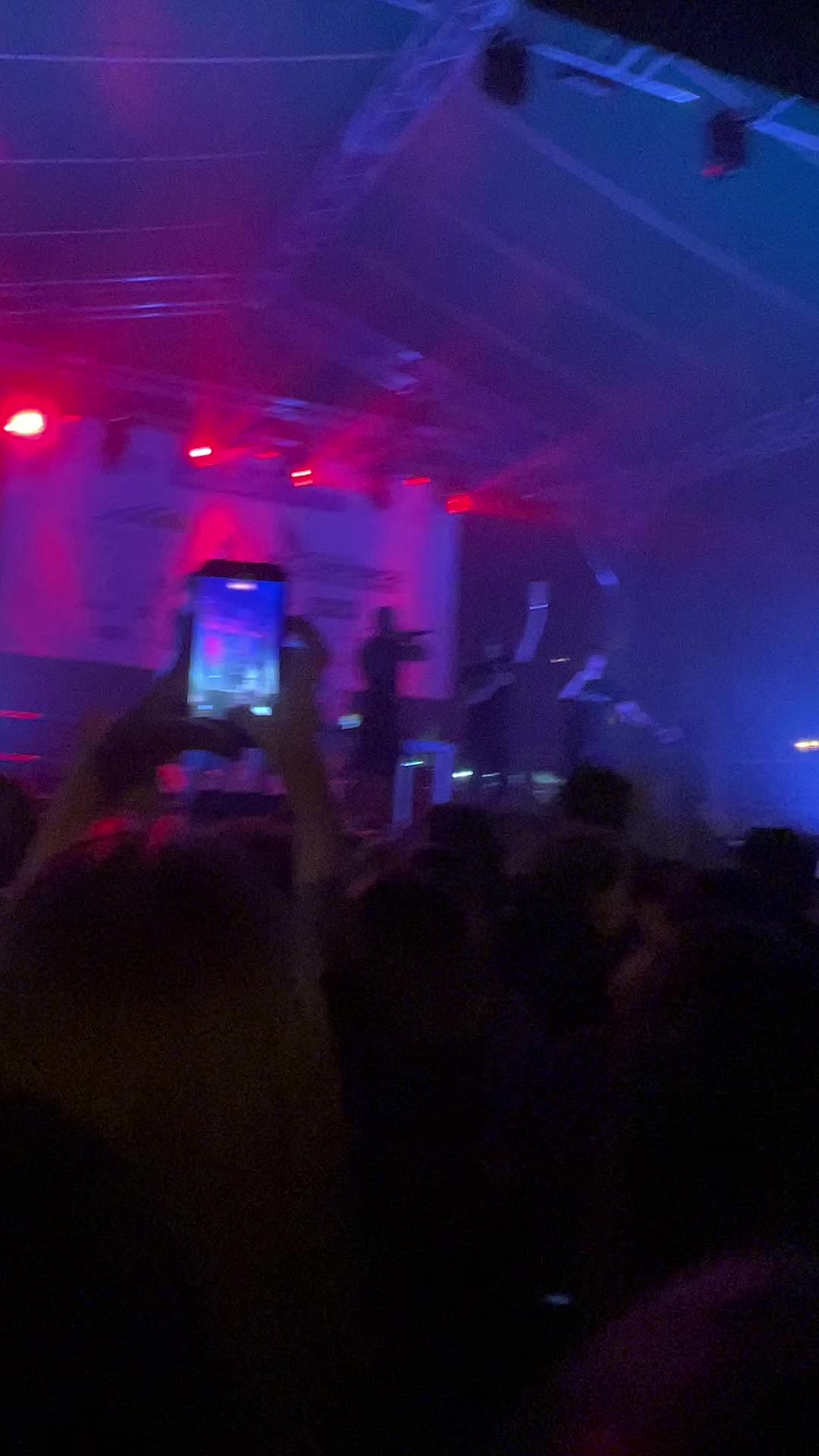 @L e n x a a