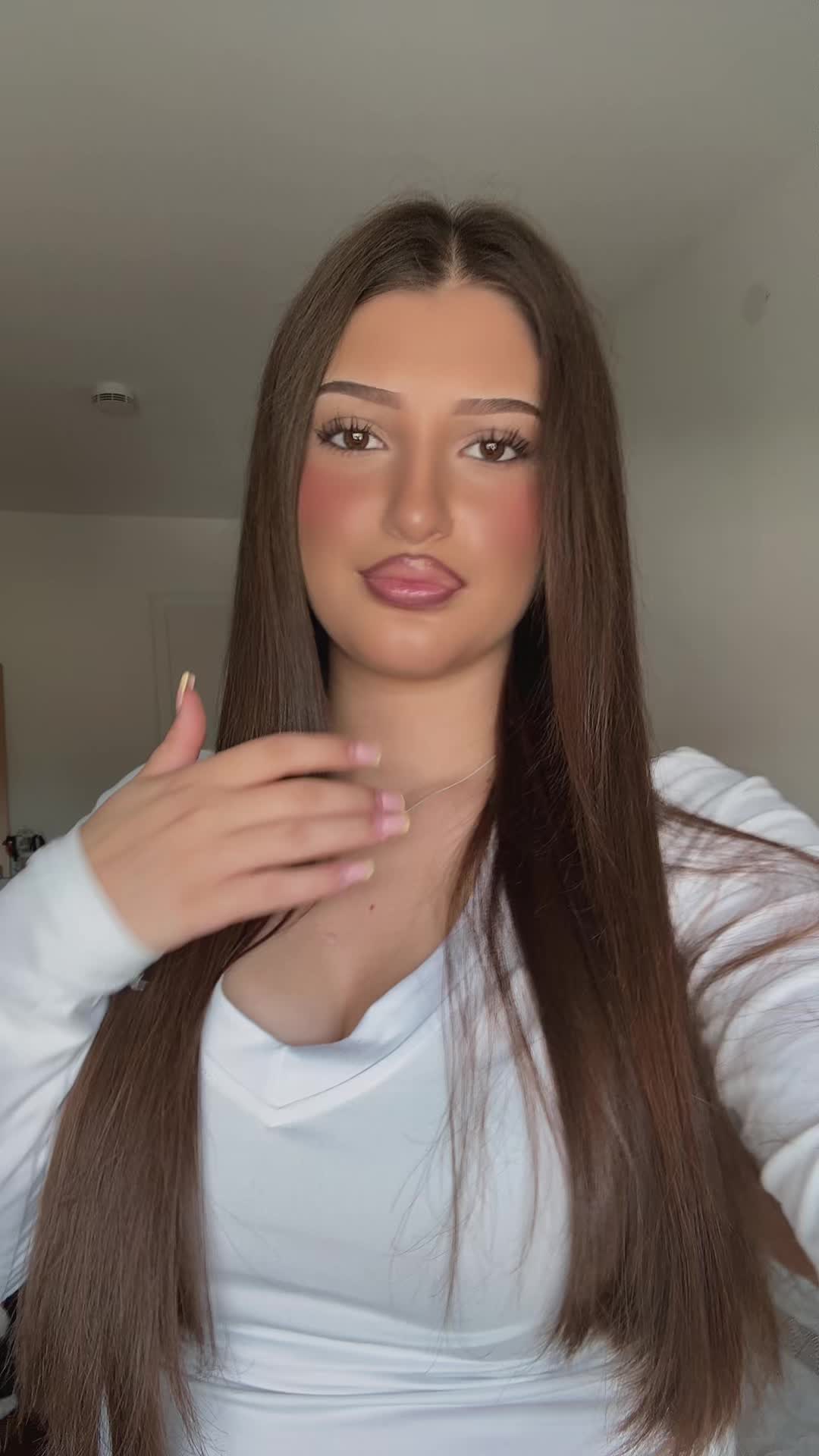 @𝐸𝑟𝑖𝑛𝑎🤍
