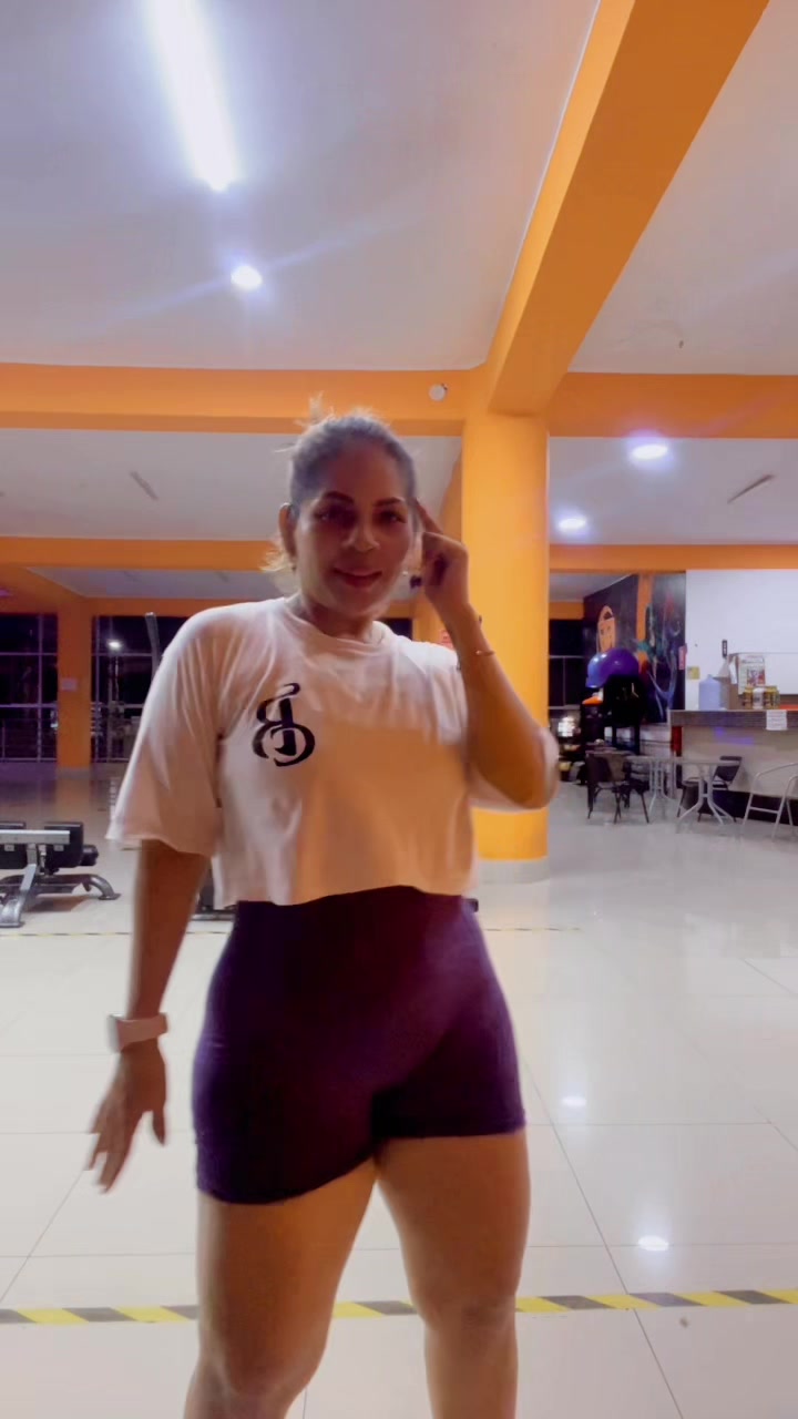 @Mía Gia 🌈🩷💜