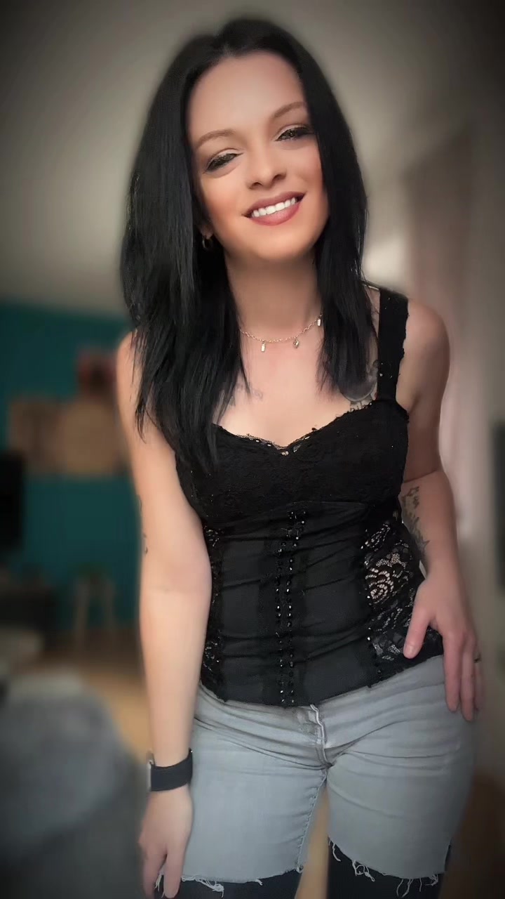 @Jennifer Cherry-Lynn🖤