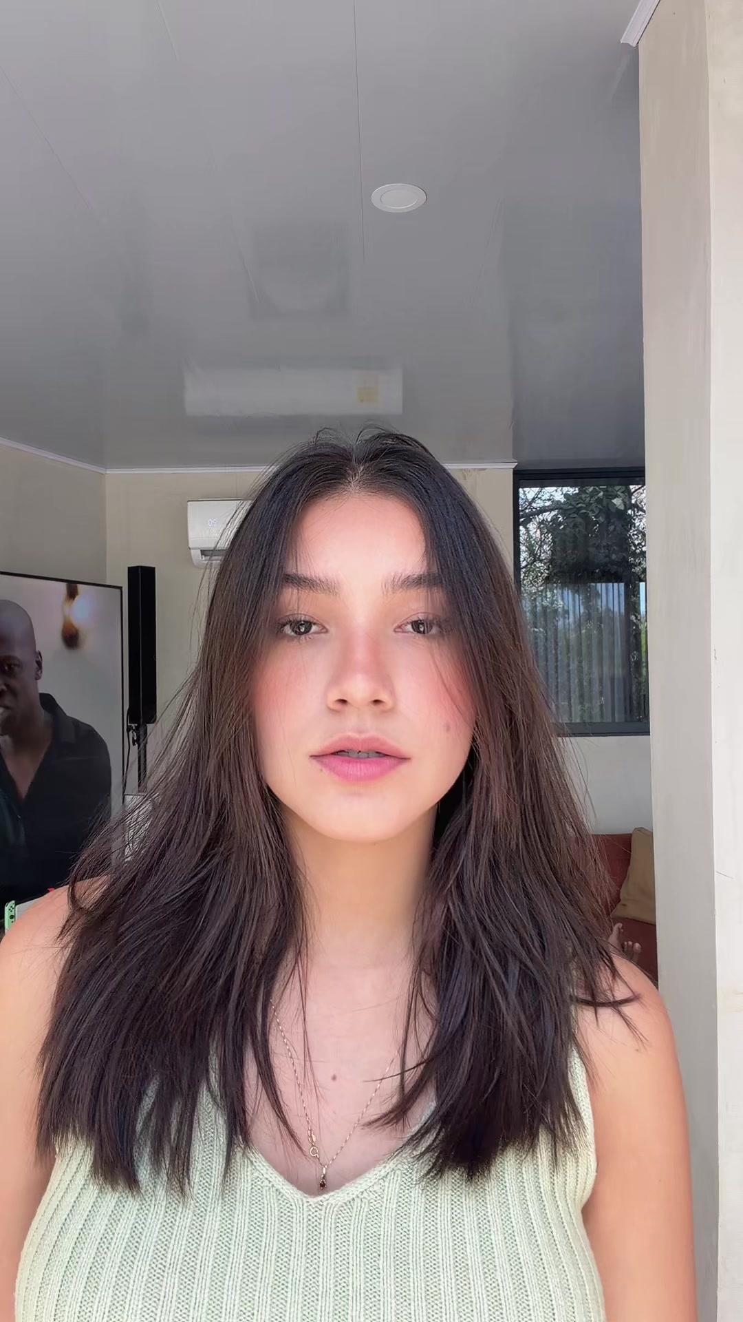 @oficialmaryaguilar