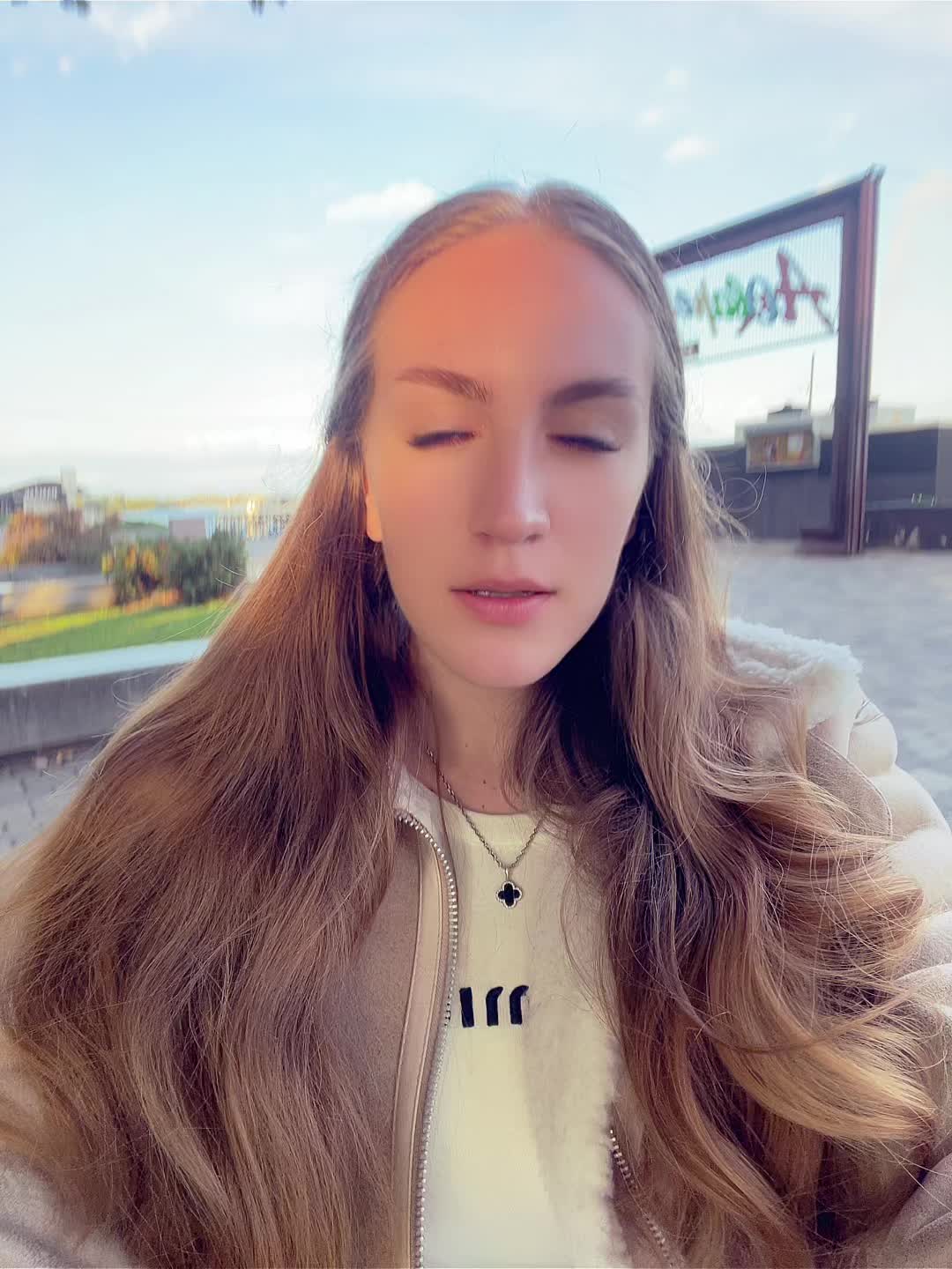 @...
