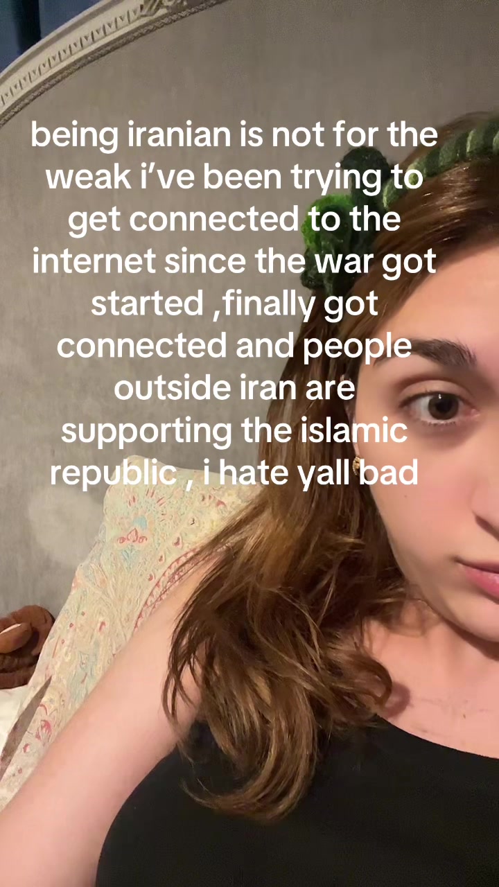 @redeadbutterfly
