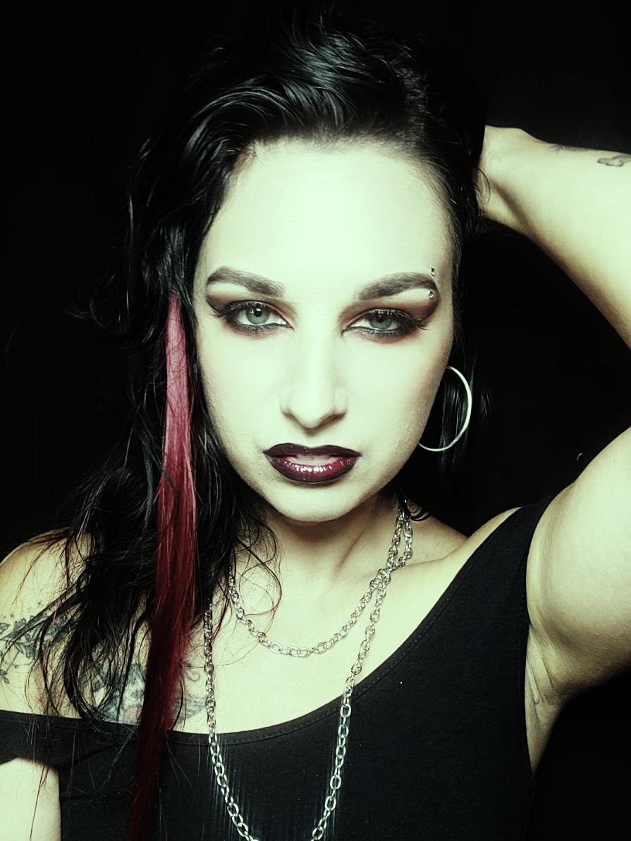 @miss_chelseabelle🍒🖤✨️