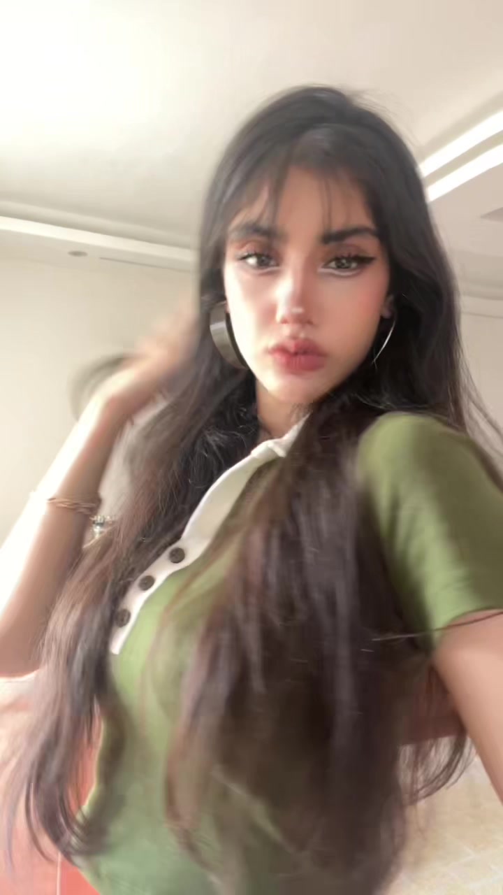 @Elina
