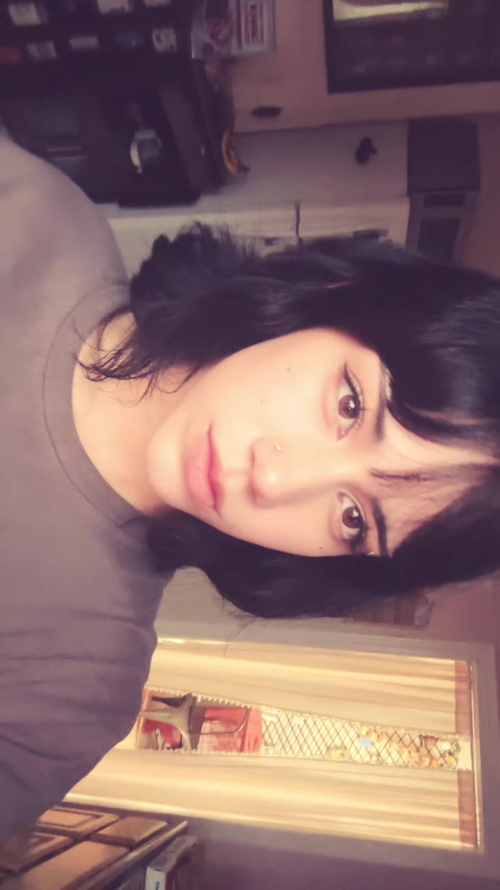 @:3