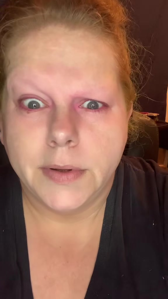 @Over40makeuptok
