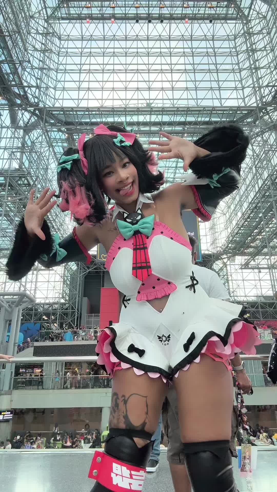 @CosplayonMars