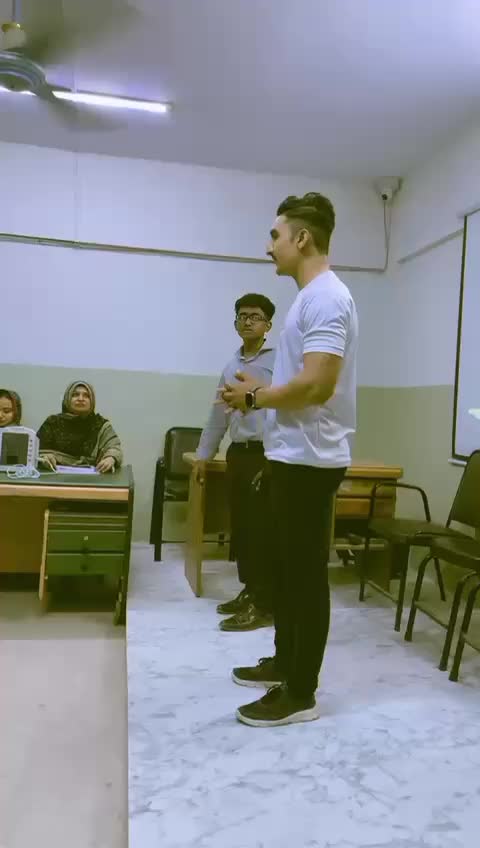 @𝑨𝒎𝒊𝒓 𝑳𝒊𝒇𝒕𝒔⚡👑