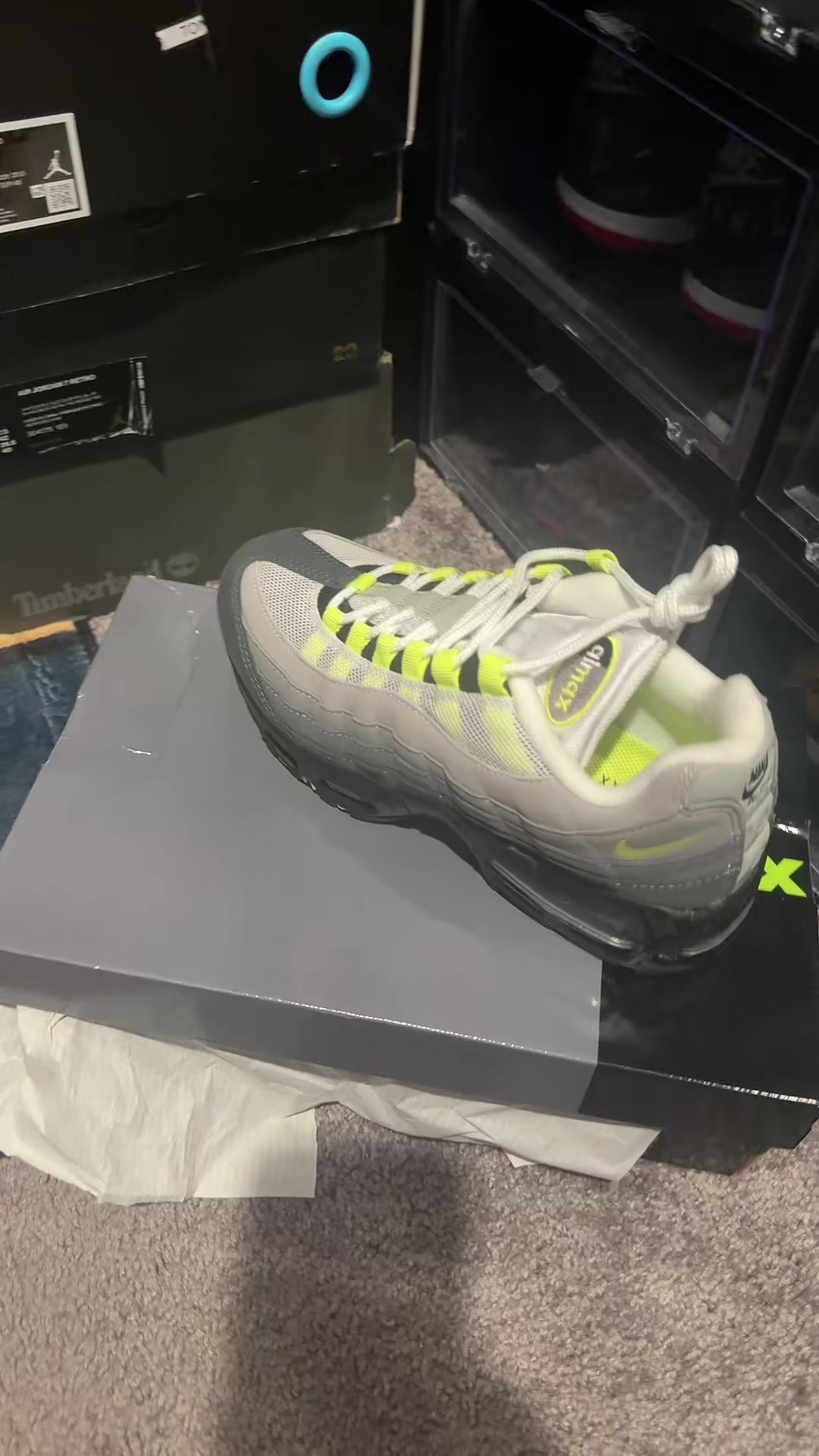 @Montana Kicks