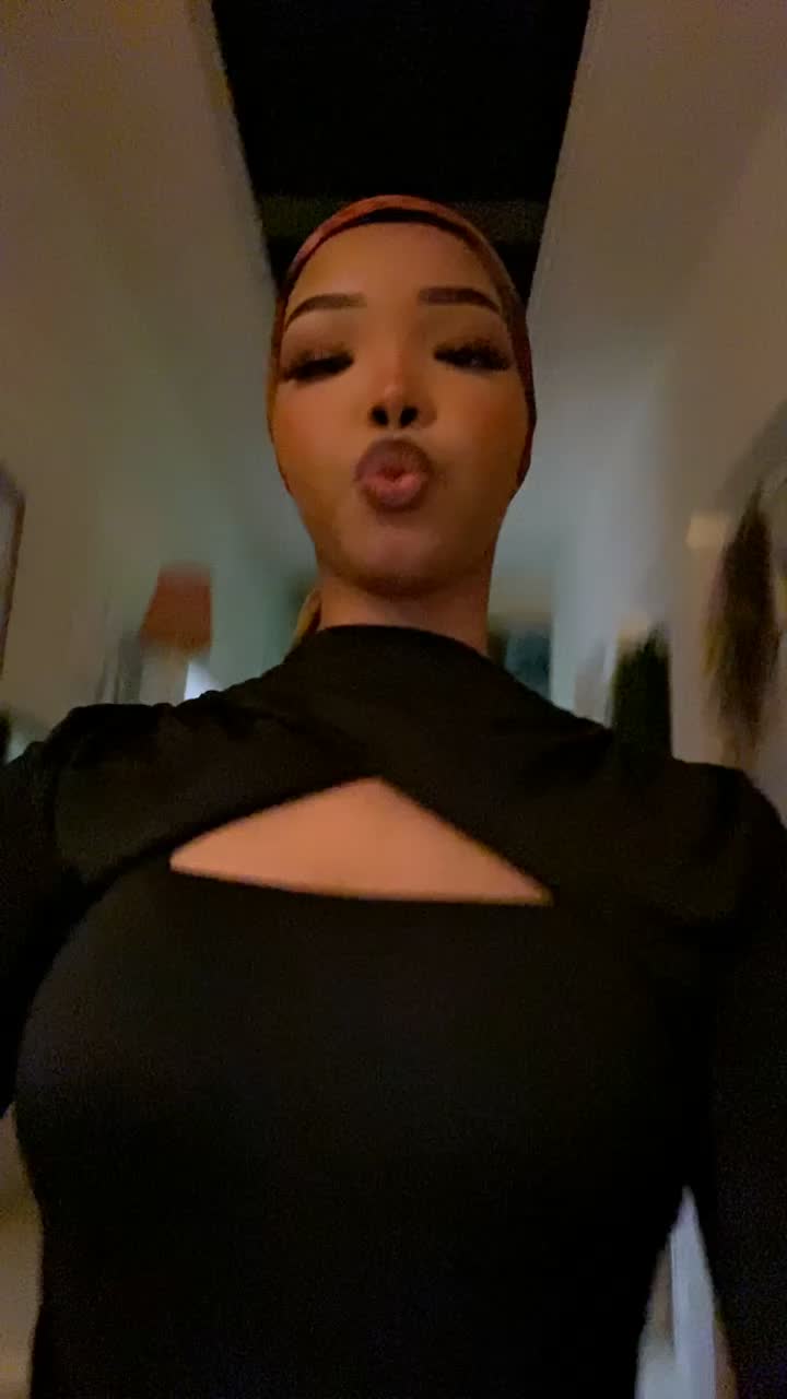@macawisleygirl_🇸🇧