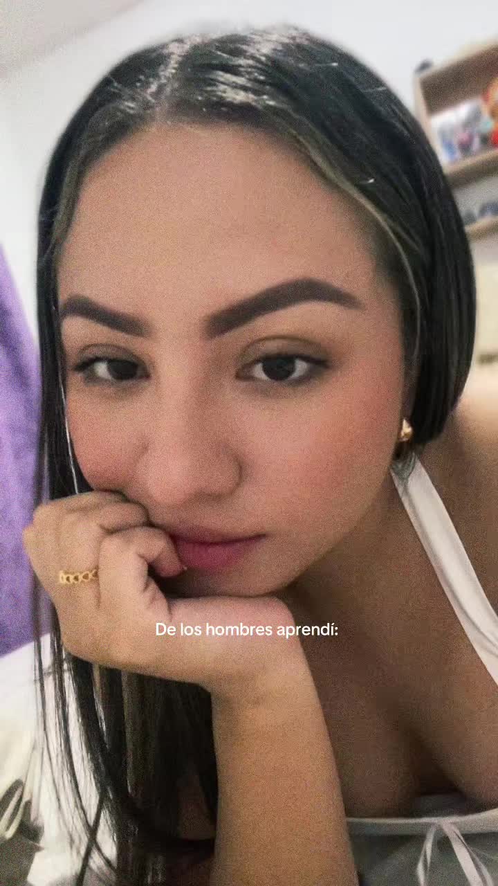 @AngieCaro