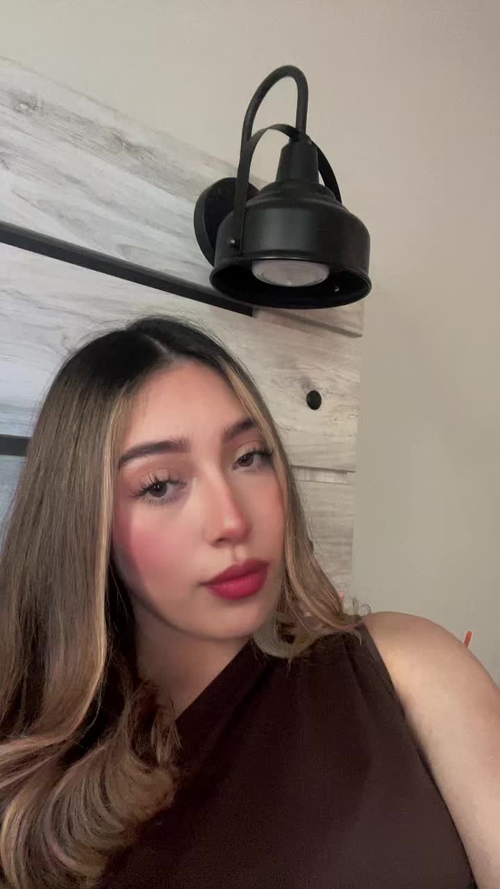 @Jehnni🌻