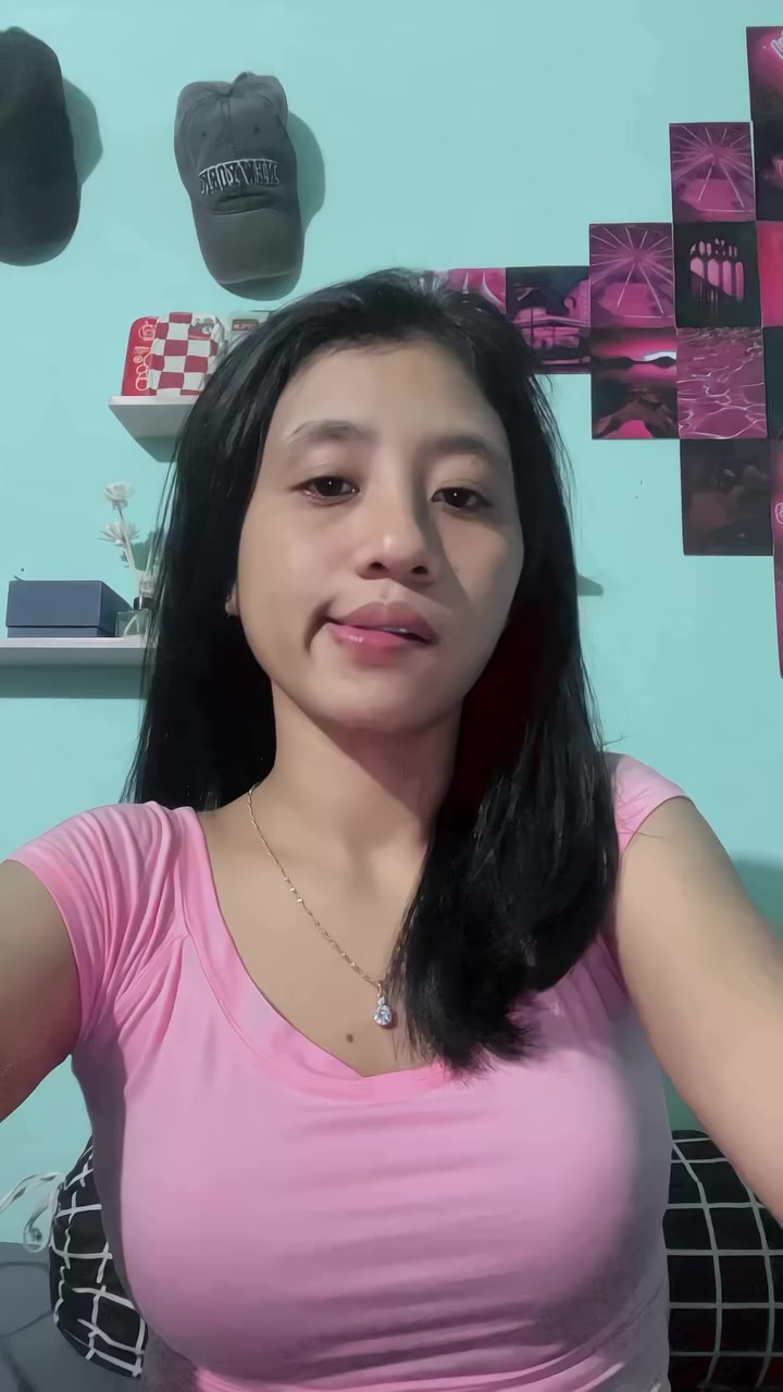 @Nona_Chyn2411