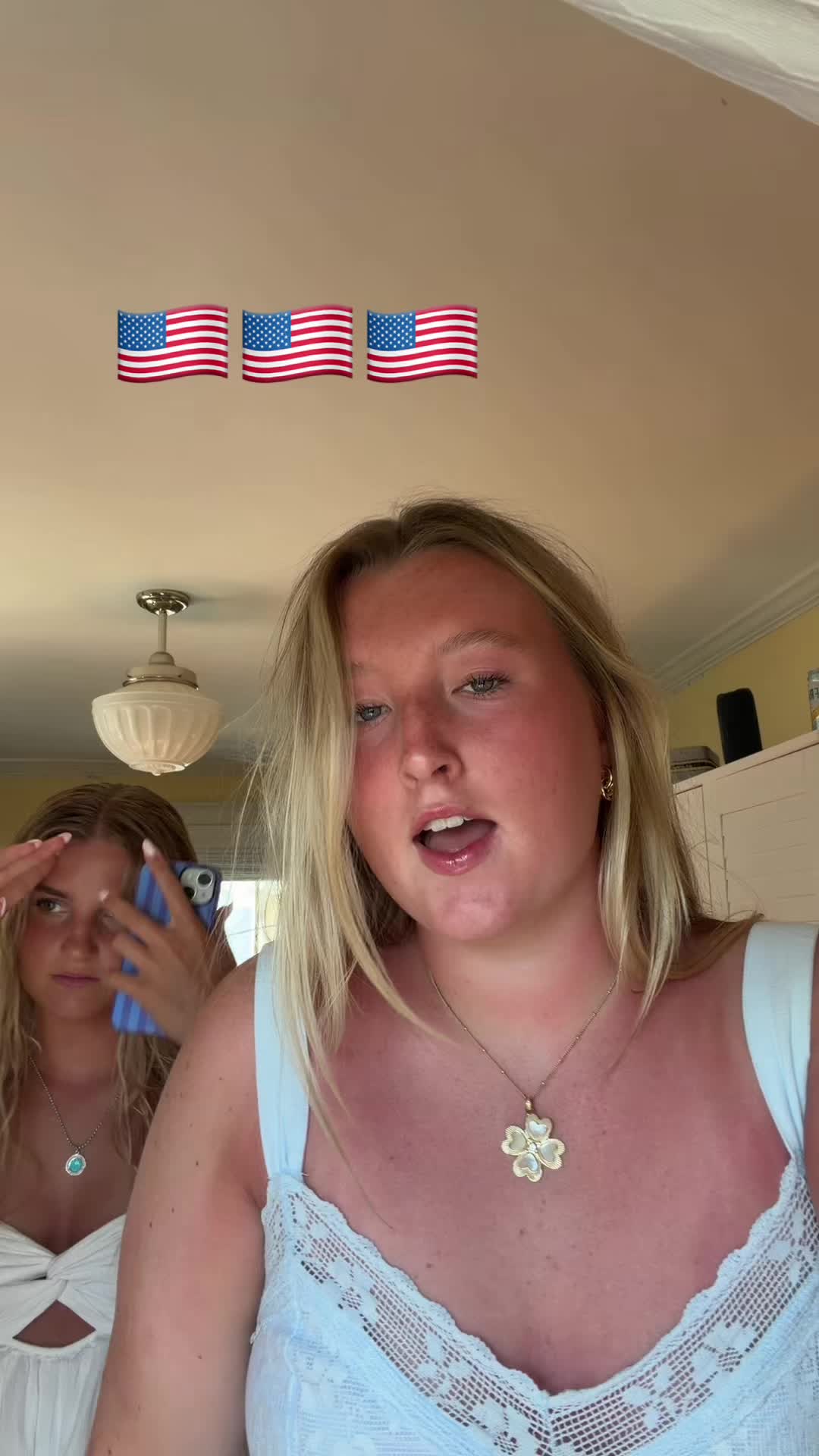 @caroline