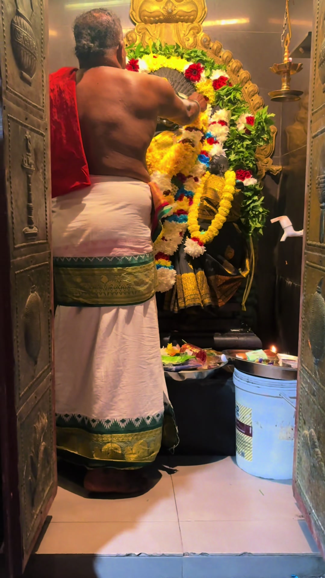 @Tamilarasi Goval ᥫ᭡