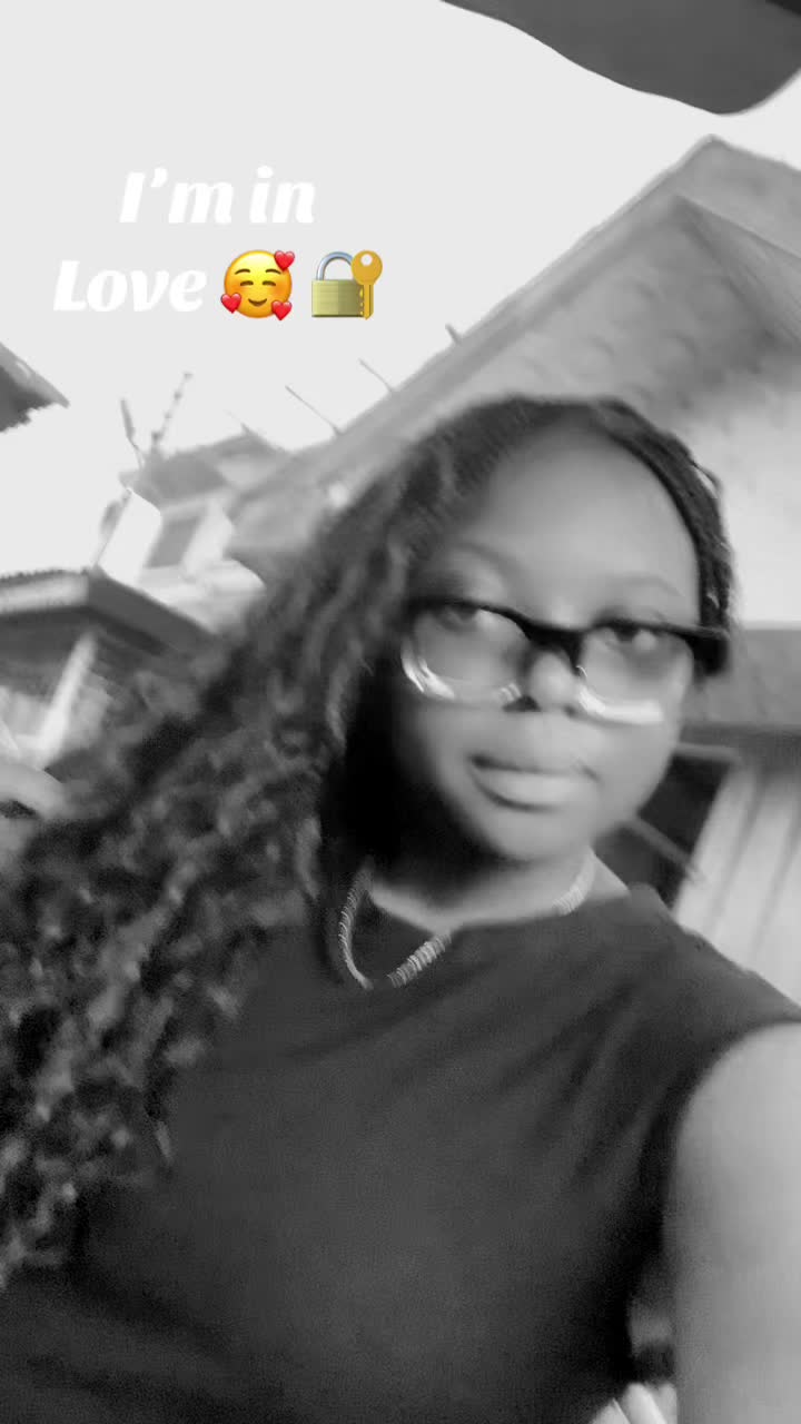 @Akosua 🫧🇬🇭💐🥹