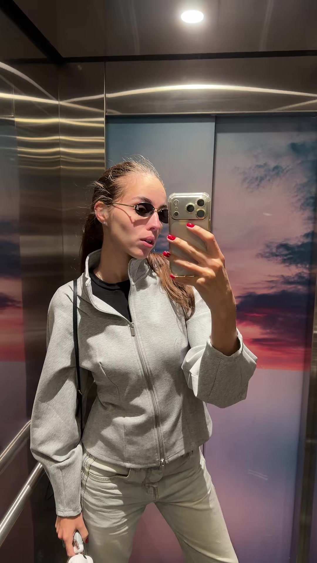 @lesyakazanina