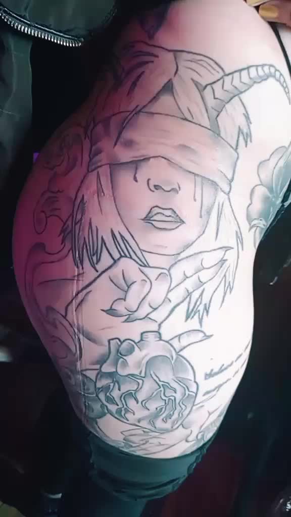 @BrujaOzkura666