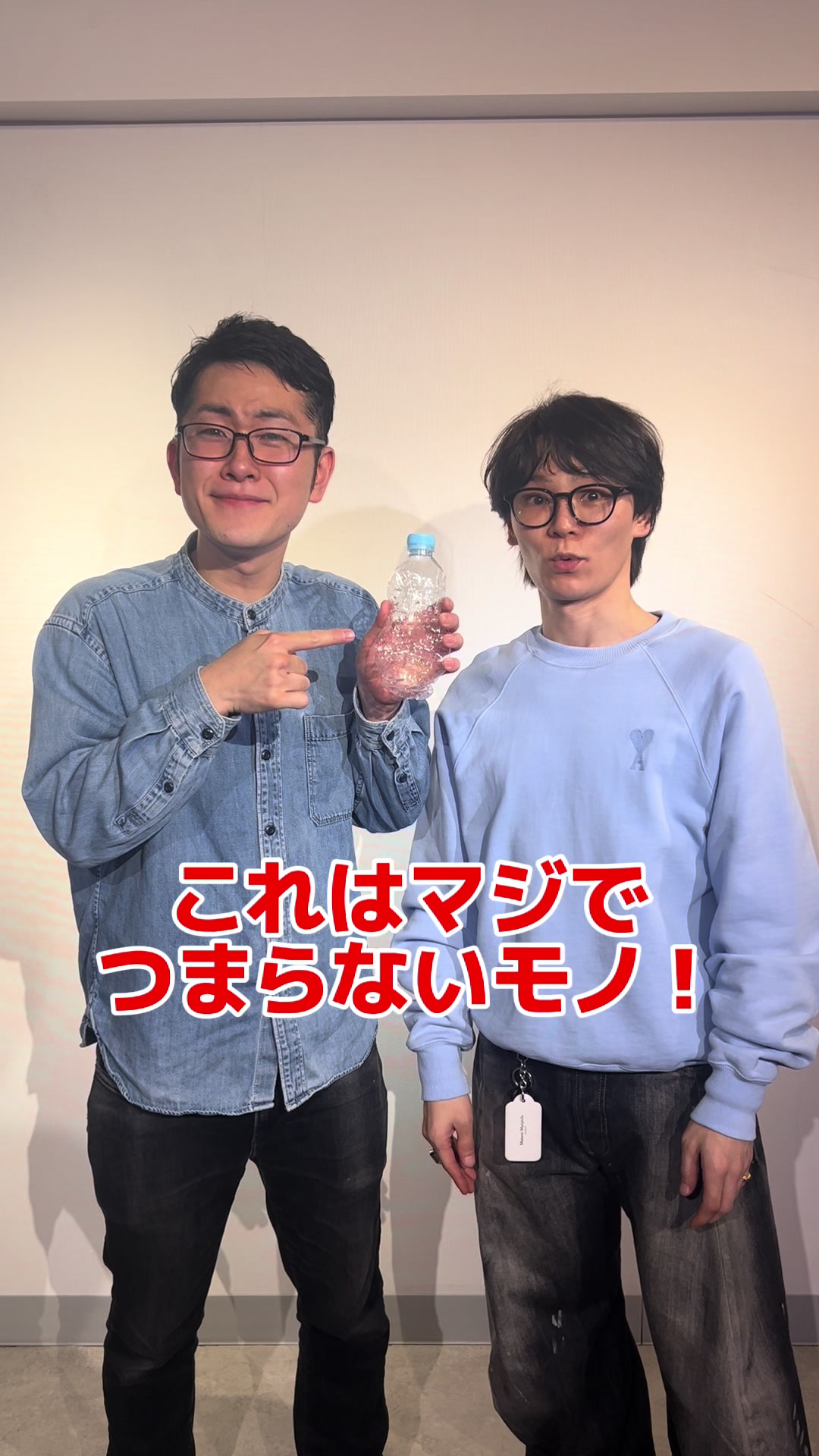 @HANDSIGN