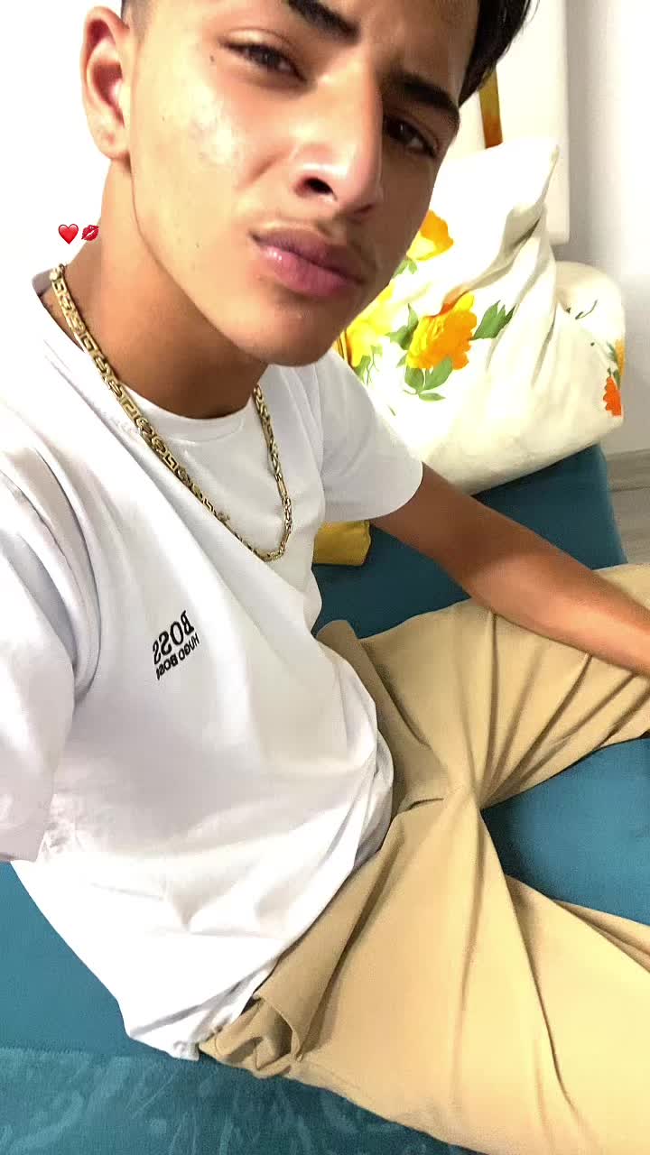 @𝐉𝐫🦁🖤