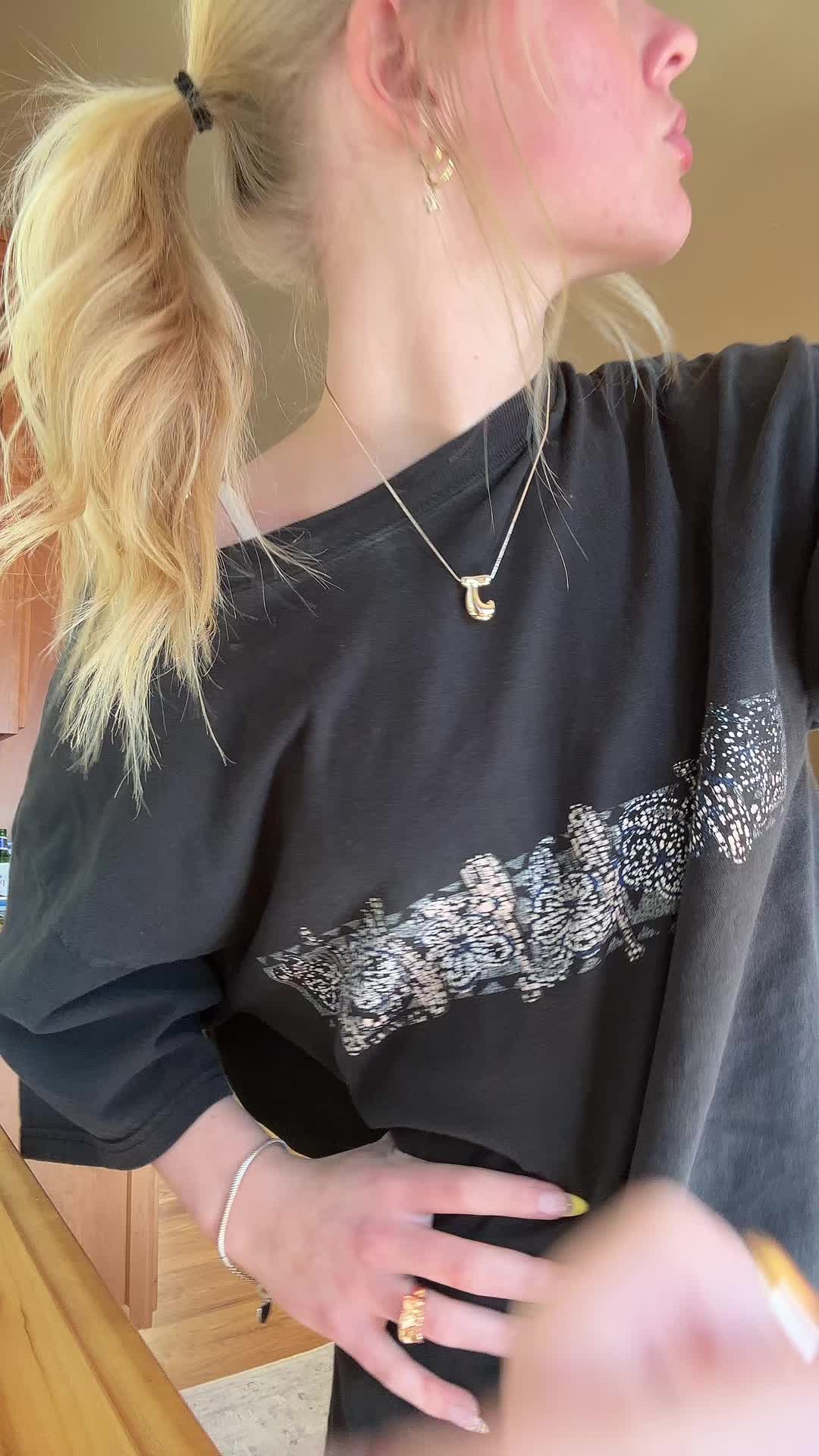 @janeyrae!