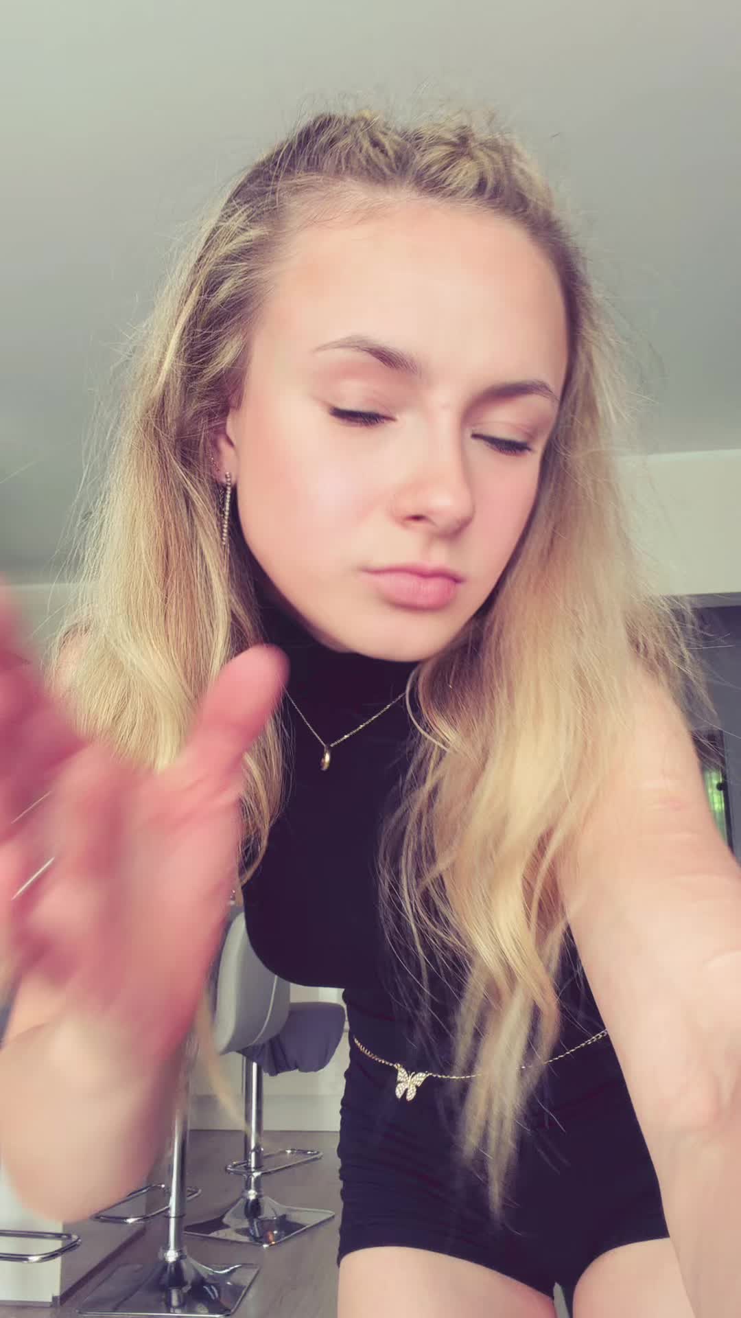 @Ad_elinaaa222