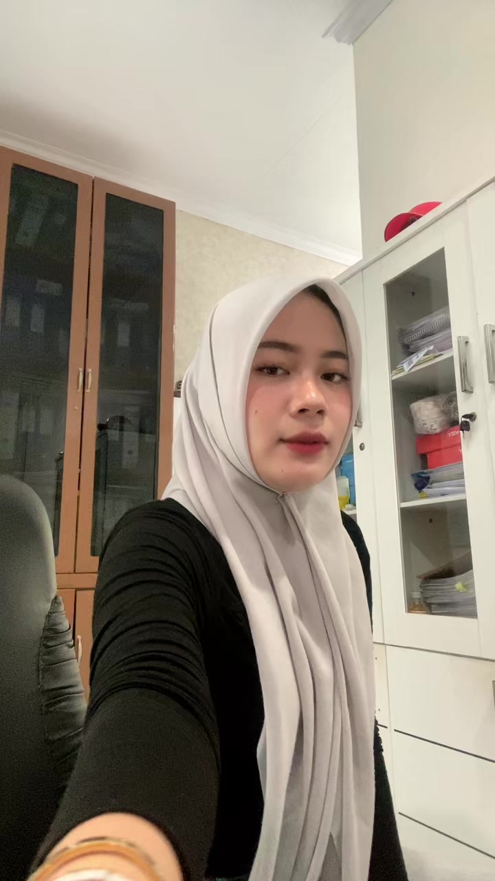 @putri sinaga
