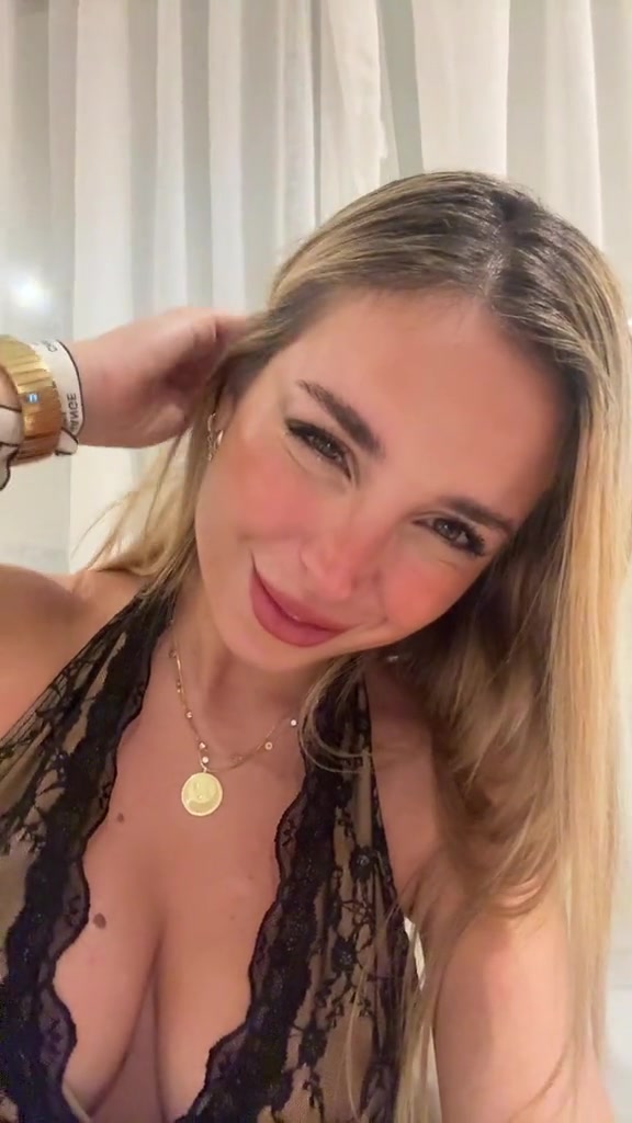 @Ro Farías