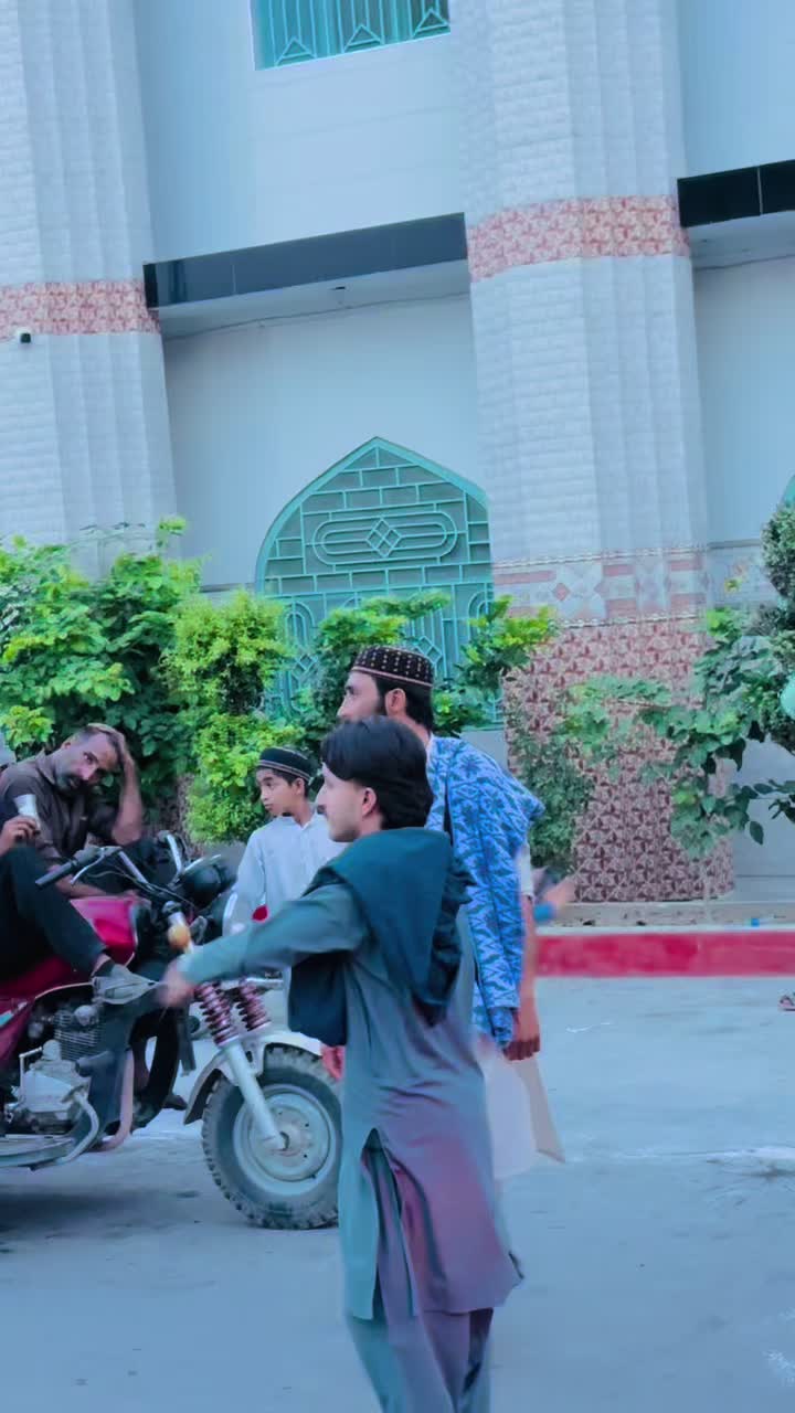 @𝑯𝒂𝒓𝒊𝒔 𝒌𝒉𝒂𝒏 💸