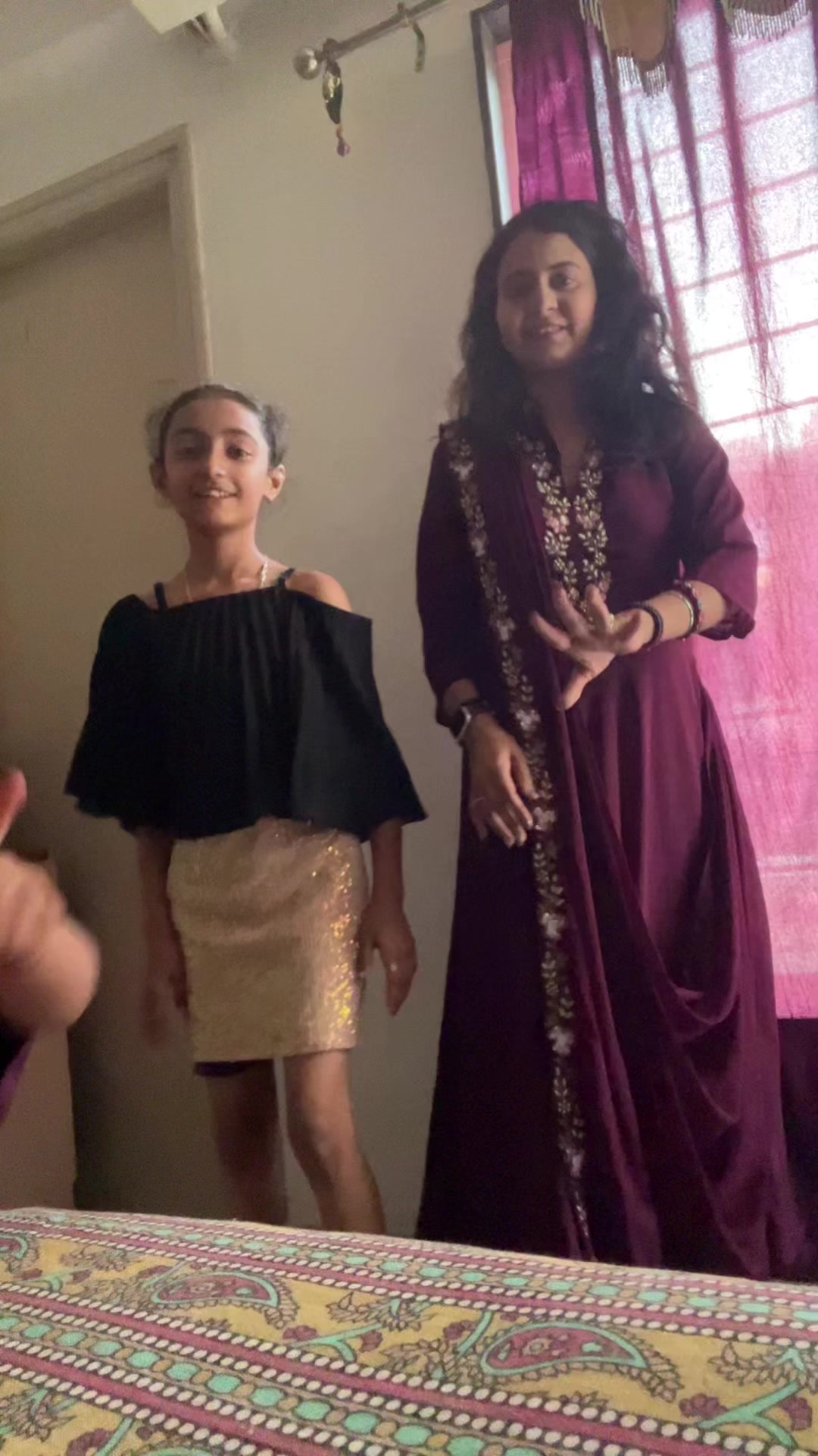 @(nidhzazz) Dr. Nidhi Joshi
