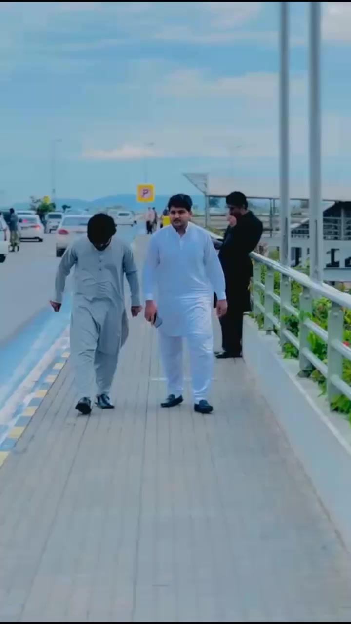 @عمر آرائیں 🥀