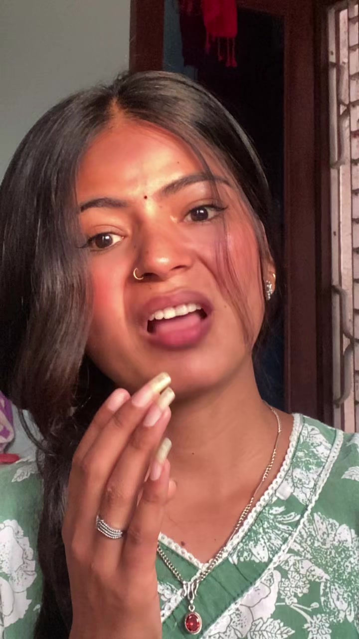 @Nisha bohara 👑