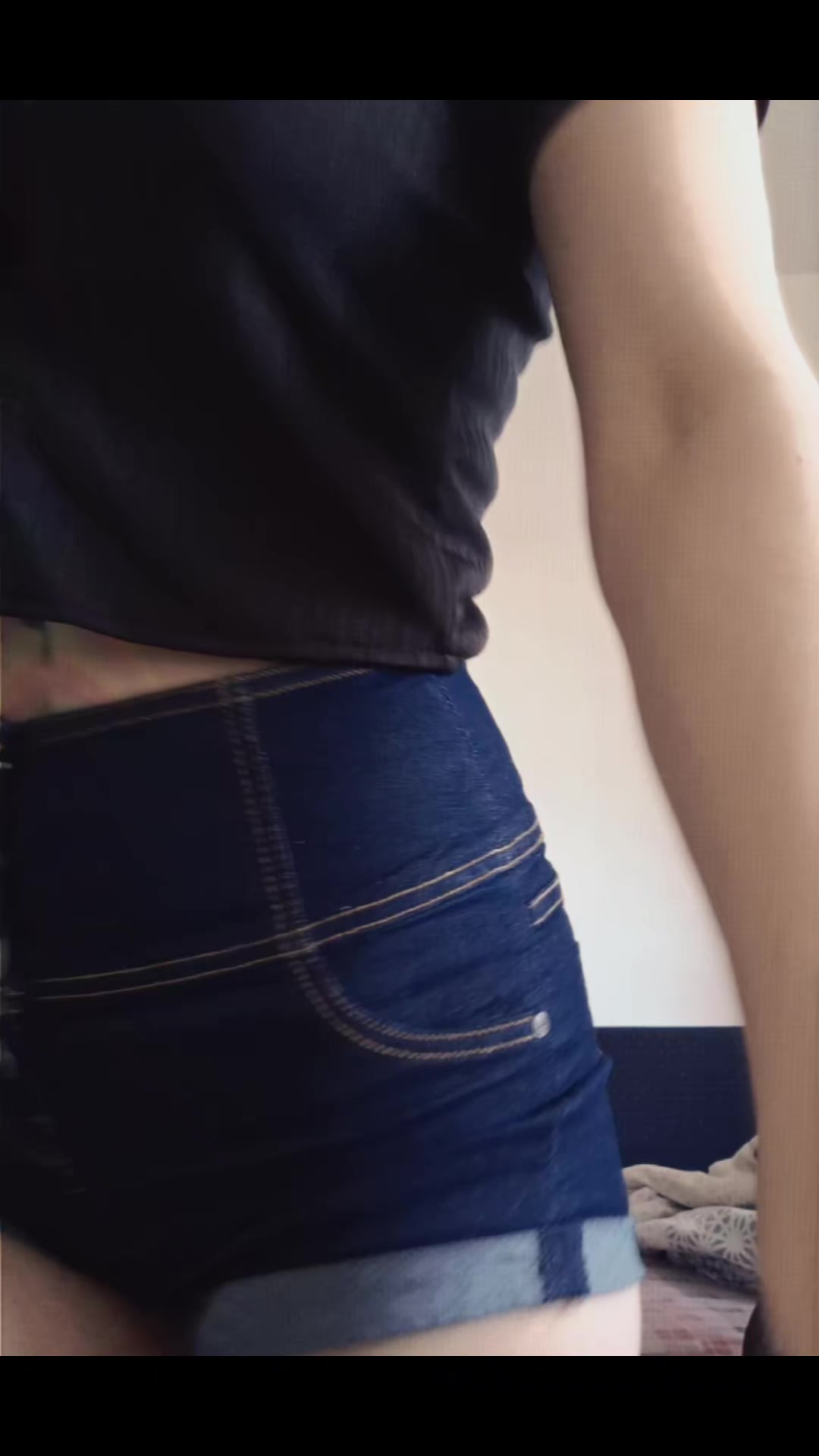 @Ana