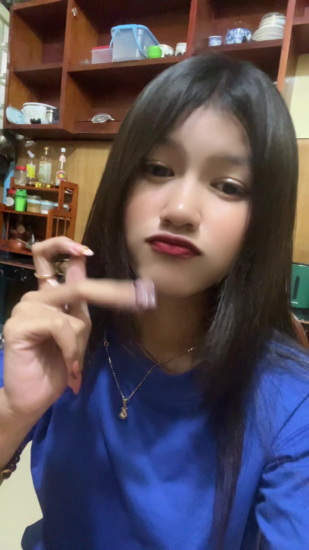 @MnusEka.