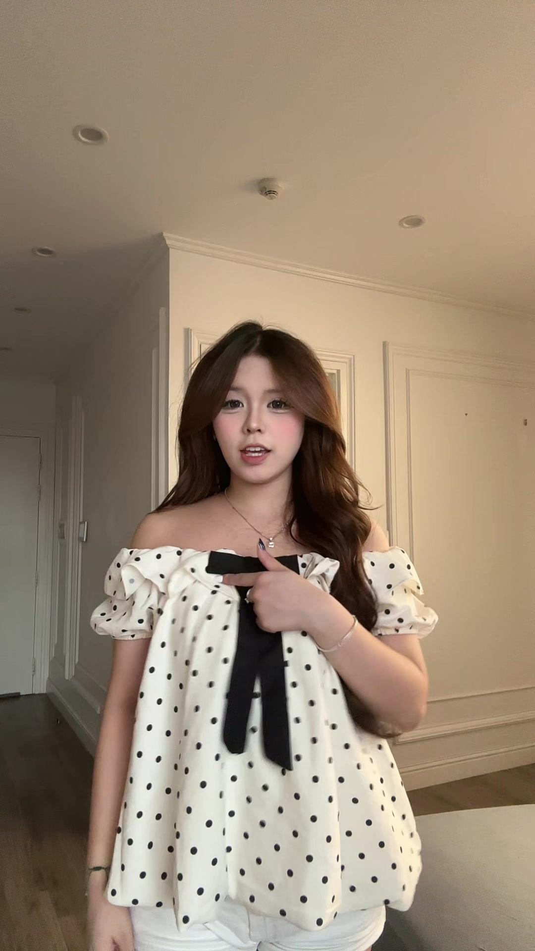 @Mochi, hôm nay mặc gì ?