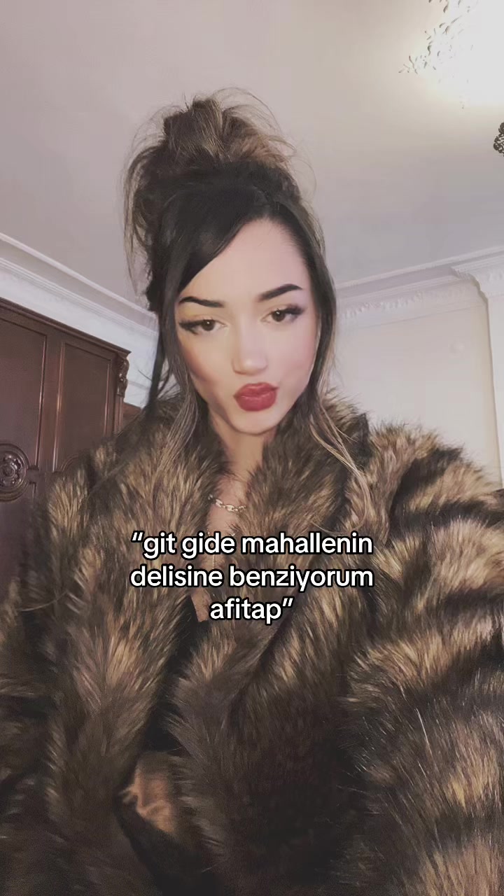 @sacmalıyosunbegum